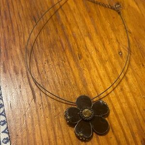 Elegant Black Flower Pendant Necklace